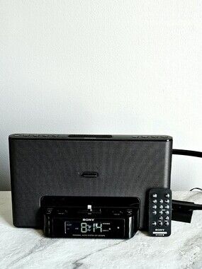 Sony Dream Machine ICF-C8WM Speaker Clock Radio with Remote & Antenna